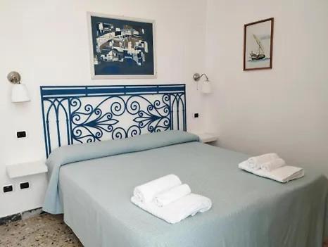 Apartment Agenzia Isotur Mari Di Ponente